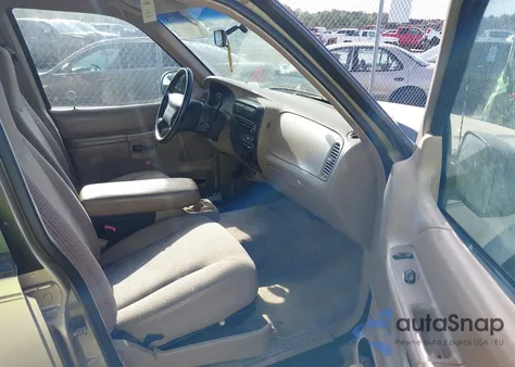 2001 Ford Explorer Xls из США, поврежденный, VIN 1FMZU62E71UB61118